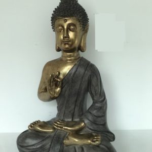 בודהה יושב